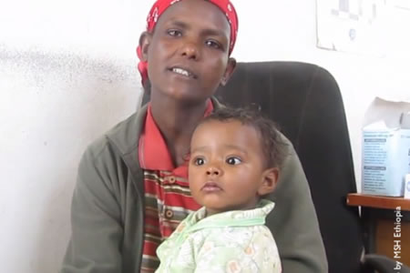 Atsede Tefera y su hija Nigist. Foto de MSH Etiopía